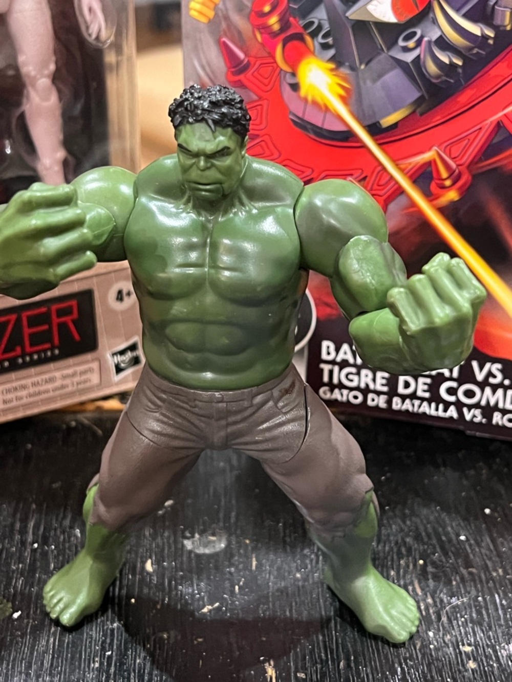 Marvel Avengers Incredible Hulk with moving jaw, and smashing action. Loose